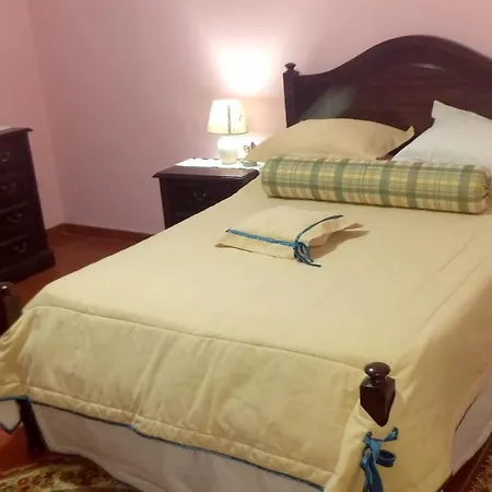 2 Bedrooms House At 8 Km Away From The Beach Hébergement de vacances *