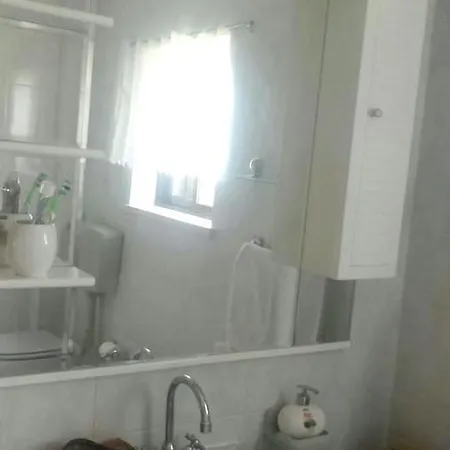 2 Bedrooms House At 8 Km Away From The Beach Hébergement de vacances
